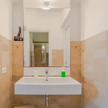 Melus Maris Villa Syracuse